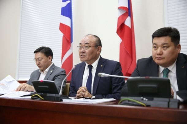 УИХ дахь намын бүлгүүд хуралдана УИХ дахь намын бүлгүүд хуралдана