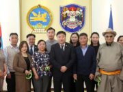 Хотын дарга 10 иргэнд БАЙРНЫ ТҮЛХҮҮР гардууллаа ger horoollold amidardag 10 iregn