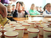 Сурагчдын “үдийн цай хөтөлбөр”-т шалгалт хийлээ udiin tsai