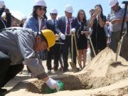 Гэр хорооллын дундын бүсэд хэрэгжүүлэх “Дэд бүтцийн төв”-ийн шав тавигдлаа ger-horoolliin-ded-butets