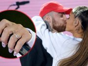 Дуучин Ариана Гранде сүйн бөгж зүүлээ singer_ariana_grande_maried