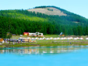 Хөвсгөлийг зорих иргэд өмнөх жилээс эрс нэмэгджээ Huvsgul_nuur