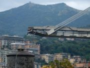 Италийн Женова хотод гүүрэн зам нурж 20 хүний амь эрсэджээ! Italy-guuren-zam-nurlaa