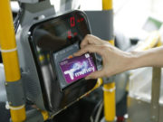 Оюутнууд автобусны “цахим карт”-аа сургуулийнхаа сургалтын албанаас авна oyutnii-tsahim-card