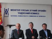 ХЭҮК-ийн тулгын чулууг тавилцсан ахмадуудад хүндэтгэл үзүүллээ hunii_erhiin_komiss