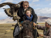 Монгол орны баруун хязгаарт авсан ГЭРЭЛ ЗУРАГ шагнал хүртлээ Kazakh Eagle_mongolia