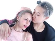 Жүжигчин Жеки Чаны ижил хүйстэн охин, эхнэр авчээ Jujigchin-Jaki-Chan-ohin