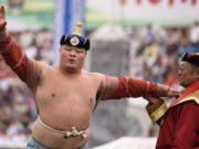 Улсаа тунхагласны 94 жилийн ойд зориулж, 128 бөхийн барилдаан болно MONGOLIA-FESTIVAL-SPORTS-WRESTLING