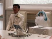 ФОТО: Япон залуу “Аниме“ хүүхэлдэйтэй хуримаа хийлээ japan-zaluu-01