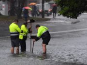 Австралид аадар бороо орж, Сидней хот үерт автжээ sidney