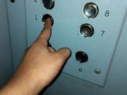 Насгүй болсон ч ашигласаар байгаа 150 гаруй ЦАХИЛГААН ШАТ байна! tsahilgaan-shat