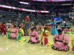 NBA-н тоглолт дундуур ҮНДЭСНИЙ урлагийн үзүүлбэрийг сонирхуулна NBA-undesnii-uzuulber-togolno