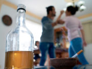 Согтууруулах ундаанд донтсон нь тогтоогдвол АЛБАДАН эмчилнэ arhind-dontoh-emgeg