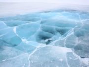 АНХААР: Гол мөрний мөсөн дээгүүр зорчихгүй байхыг анхаарууллаа! goliin-mos