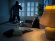 Орон байрны хулгай хийж байгаад, үйлдэл дээрээ баригджээ! hulgain-gemt-hereg