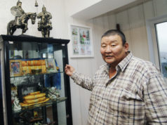 Монгол бөхийг, дэлгэцнээ “алтан үсэг”-ээр мөнхөлсөн Далайцэрэн dalaitseren-garidmagnai-04