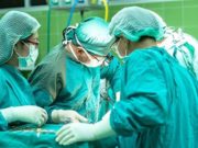 Эмч нар яагаад НОГООН, ХӨХ өнгийн хувцас өмсдөг вэ? mes-zasliin-emch