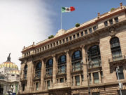 МЕКСИК: Криптогийн хууль эрхзүйн зохицуулалт “ичгэвтэр” гэв Mexico-tow-bank