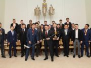 Азид амжилт үзүүлсэн хоккейн тамирчдыг цаашид дэмжинэ гэв hokkei