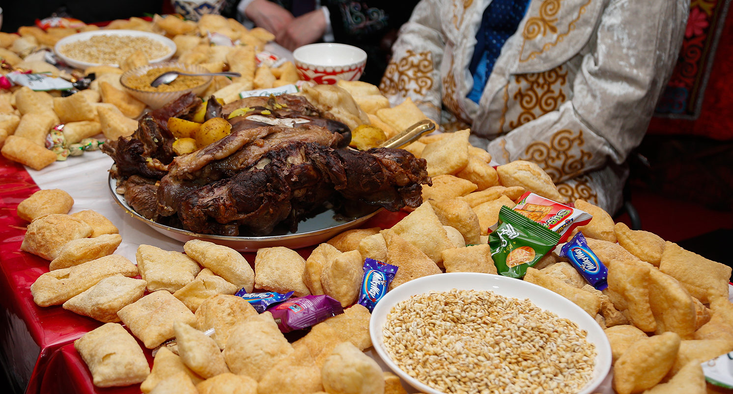 Казахская кухня дастархан