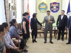 Төв цэвэрлэхэд амь эрсэдсэн дөрвөн ажилтны ар гэрийнхэнд БАЙР олголоо amia-aldsan-irgediin-ar-geriinhen