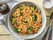 АМТАТ ЖОР: Утсан яргай загас, бууцай, сүүн кремэн сүмстэй шпагетти spaghetti-amtat-jor