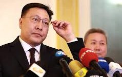 Ж.Батзандан: Б.Содномдаржаа, Т.Чимгээ нарыг суллахыг 45 мянган хүн шаардаж байна batzandan