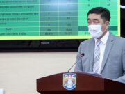 60-аас дээш насны зорилтот бүлгийн иргэдийг автобусаар зөөж, вакцин хийж байна bymbadorj