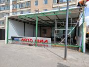 СХД. Нийтийн эзэмшлийн талбайд зөвшөөрөлгүй барьсан барилгыг буулгалаа niiitiin-ezemshliin-talbai-01