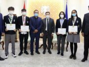 Олон улсын олимпиадаас нийслэлийн сурагчид мөнгө, хүрэл медаль хүртлээ