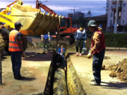 Баянбүрдийн тойрог орчмын авто замд ус зайлуулах шугам угсарч байна