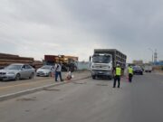 Ачааны автомашины даацыг хэтрүүлэн замын хөдөлгөөнд оролцож байна