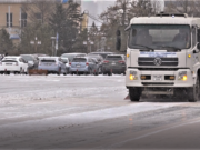 298 ажилтан 10 орчим техникээр зам талбайн цас цэвэрлэж байна